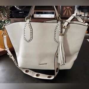 Michael Kors Off White Leather Multi-Purpose Handbag, Shoulder Bag, Crossbody